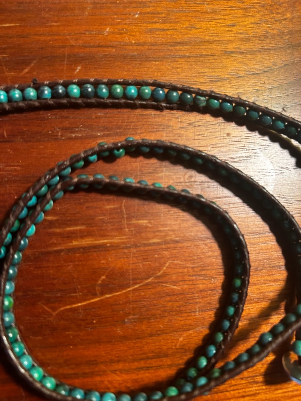 Green beaded wrap bracelet with leather. No visible mark but Chan Luu style. - Picture 5 of 6